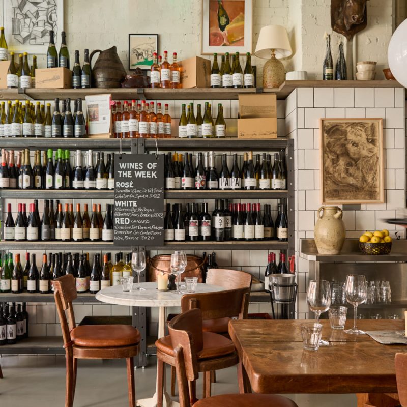 WINE BAR